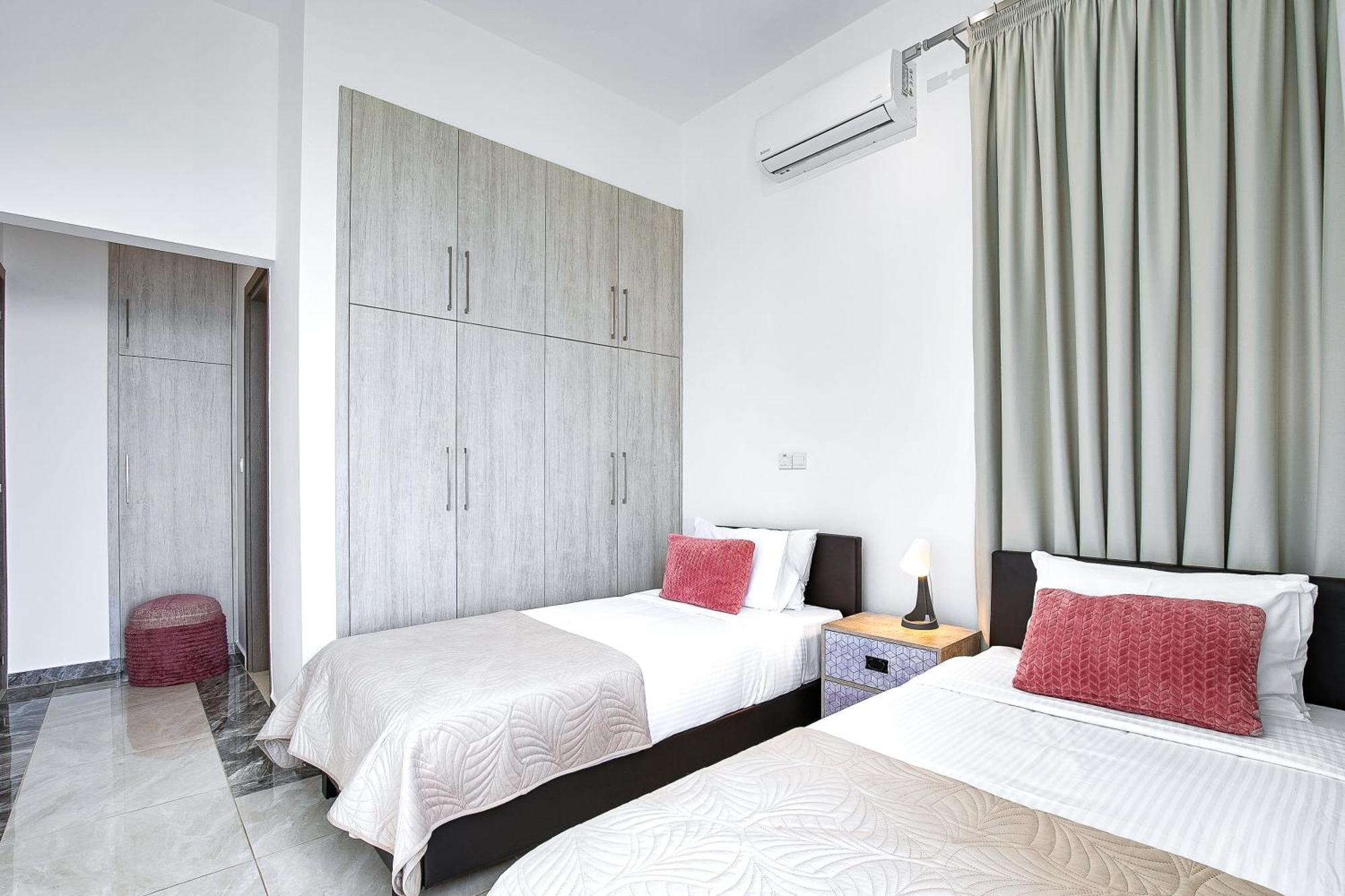 Olymp Luxury D - Luxury Escape With Direct Access And Unique Sunsets Paphos