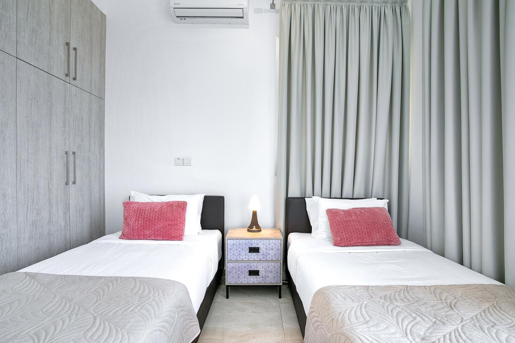 Olymp Luxury D - Luxury Escape With Direct Access And Unique Sunsets Пафос