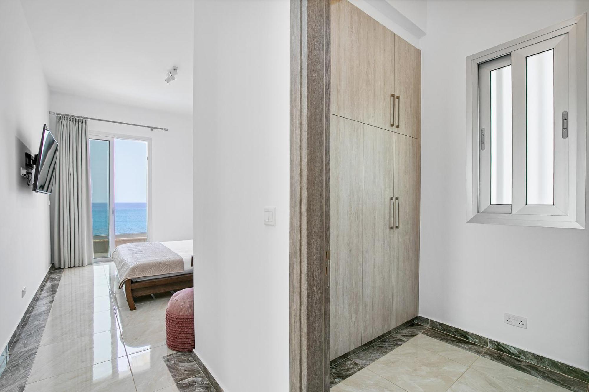 Вилла Olymp Luxury D - Luxury Escape With Direct Access And Unique Sunsets Пафос